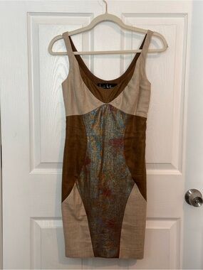 Women’s Vintage Nicole Miller, paneled,  sheath dress. Brown and Tan Linen Sz:0